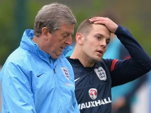 Roy Hodgson muốn Wilshere cứu... Palace