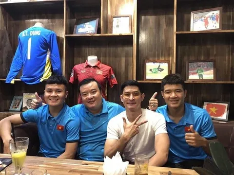 Trước đại chiến với Malaysia, tuyển Việt Nam đón khách mời đặc biệt