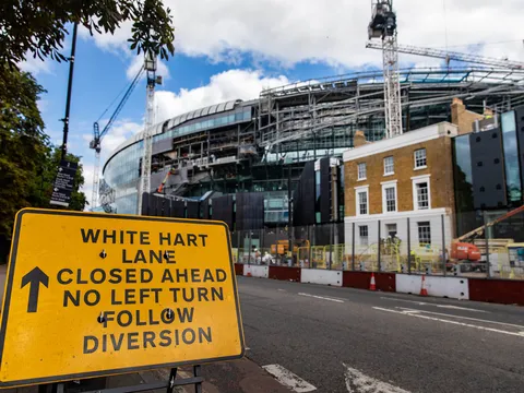 Rượu chè, cần sa đang hủy hoại Tottenham thế nào?