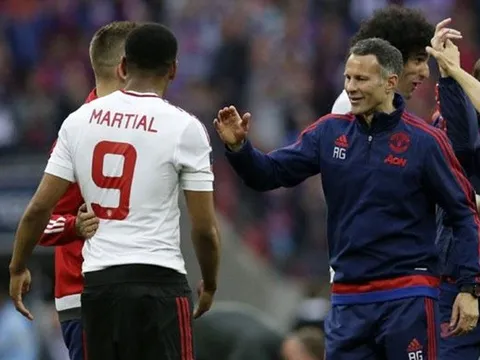 Ryan Giggs 'chỉ điểm' Martial cách tái chiếm vị trí tại Man Utd