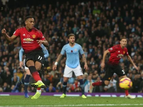 'Tôi thất vọng về màn trình diễn của Martial trước Man City'