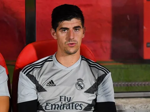HLV Lopetegui TIẾT LỘ nguyên nhân cất Courtois trên ghế dự bị