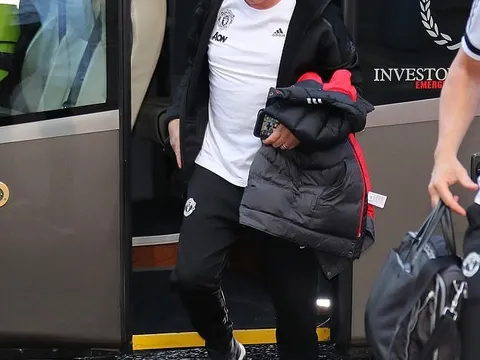 M.U lên đường đấu Valencia, HLV Mourinho mang theo 2 măng non
