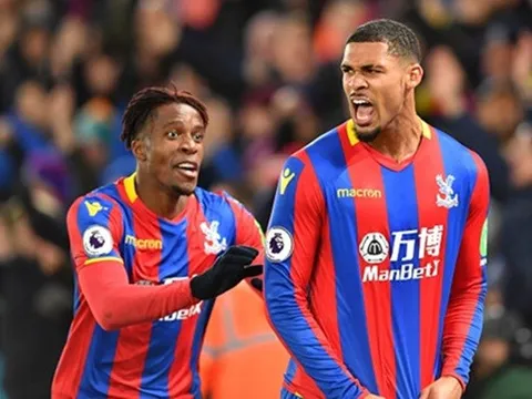 Sakho ghi bàn thắng vàng đưa Crystal Palace trở về từ cõi chết