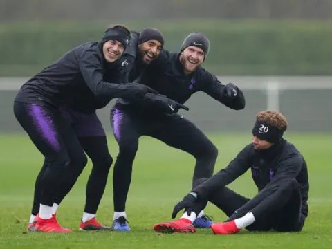Sân tập rộn tiếng cười, Tottenham tự tin đả bại Chelsea