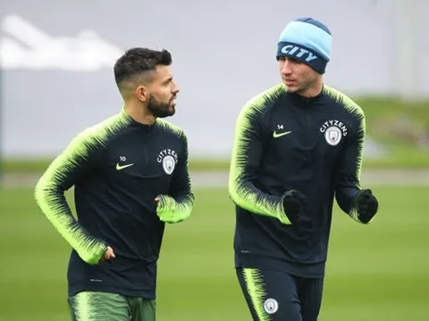 San trẻ Man City tỏ rõ sự ngưỡng mộ sau khi Aguero lập kỉ lục khủng