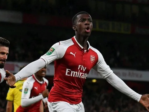Lập công lớn, sao trẻ Arsenal đi vào lịch sử