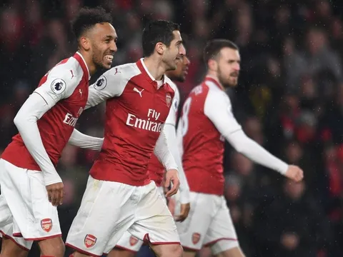 Sao Arsenal đề nghị Emery không điền tên mình vào danh sách thi đấu