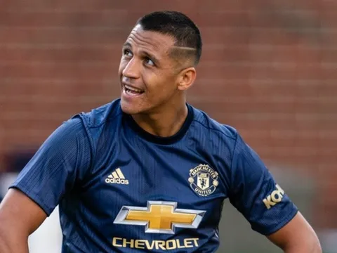 "Sao bự" mất hút, huyền thoại Man Utd nói lời bất ngờ