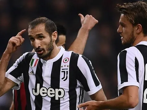 Chiellini tố Pep Guardiola hủy hoại một thế hệ hậu vệ