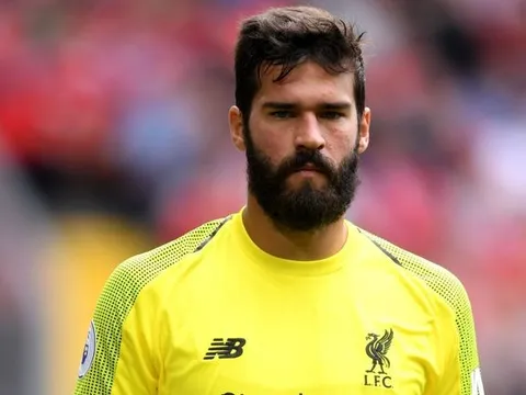 Sao Liverpool lần đầu nói về sai lầm ngớ ngẩn của Alisson