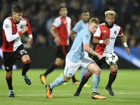 Sao Man City: Tôi đang bị Guardiola "chơi chiêu"