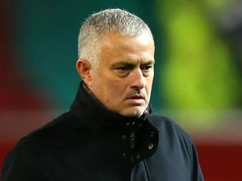 Sao MU nói lên sự thật về mối quan hệ giữa Mourinho với các cầu thủ