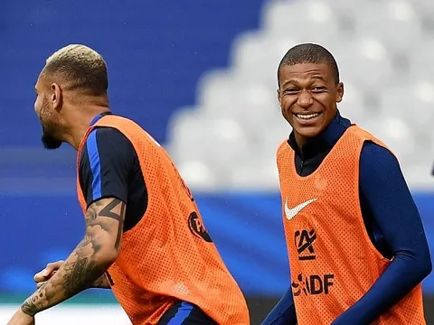 Sắp sang PSG, Mbappe cười như 'trúng được mùa'