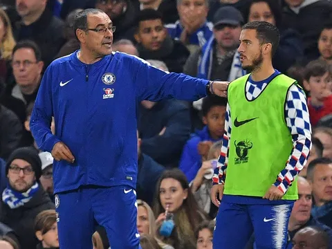 Sarri bị trò 'tố' mê tín sau chiến thắng kỷ lục của Chelsea
