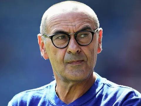 Sarri chỉ đích danh 2 đối thủ cạnh tranh của Chelsea ở Premier League