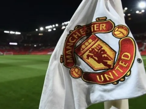 'Sát thủ' ghi 254 bàn thắng thừa nhận mong muốn khoác áo Quỷ đỏ