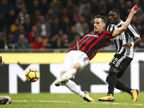 Sau 10 năm, Milan lại 'hiền như mèo' tại San Siro