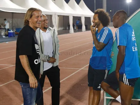 Sau ĐT Việt Nam, Roberto Carlos đến UAE cổ vũ Real Madrid đá trận chung kết