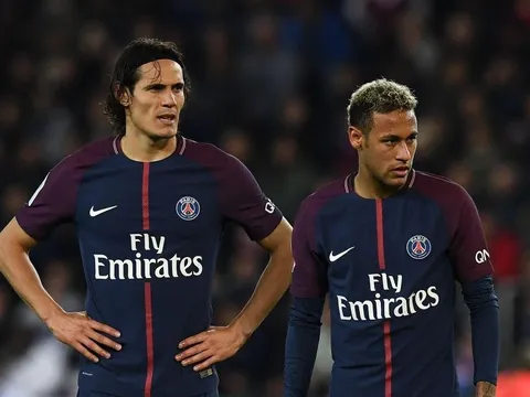 Sau “đụng độ”, Neymar bỏ theo dõi Cavani trên mạng xã hội