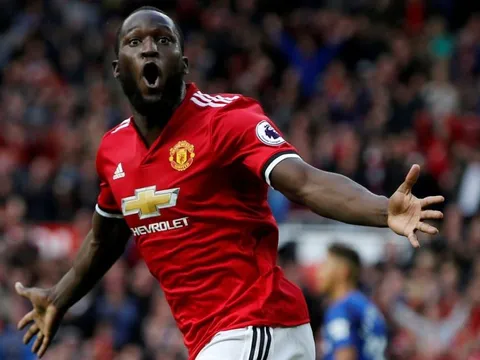 Sau Everton, 'của quý' của Lukaku lại bị Southampton xúc phạm
