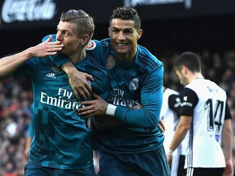 Sau Isco, đến lượt Kroos nóng mặt khi bị hỏi về Ronaldo