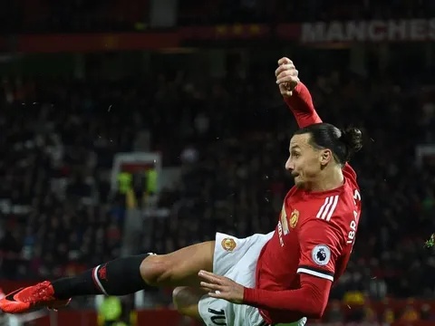 Sau Pogba, siêu cò Raiola tiếp tục úp mở về tương lai của Ibrahimovic