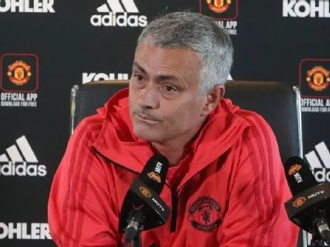 Sau tất cả, Mourinho cũng đã biết kiệm lời