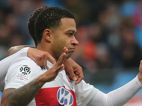 Sau vòng 10 Ligue 1: Neymar hoá tội đồ; Depay nổ hat-trick
