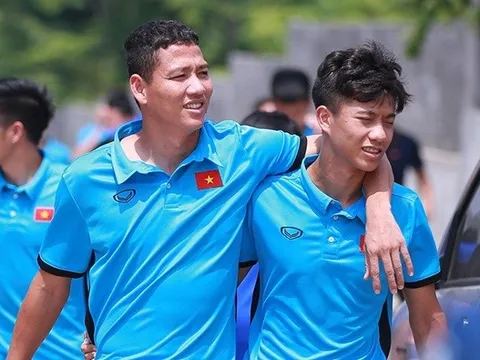 U23 Việt Nam: "Chú - cháu song Đức", từ cái khoác vai đến cặp "sát thủ"