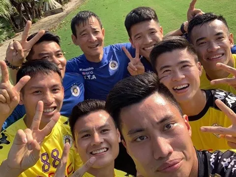 V-League xông đất đầu năm: Quang Hải, Duy Mạnh tập sớm nhất