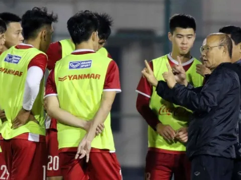 Điểm tin bóng đá Việt Nam sáng 07/01: HLV Park Hang-seo "lệnh" học trò giữ sạch lưới