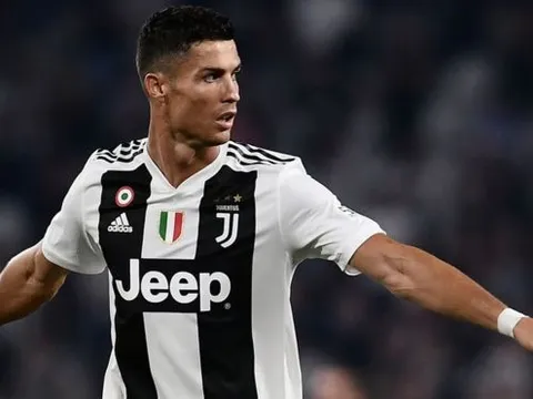 Giữa tâm bão scandal, gia đình của Ronaldo phát biểu cực gắt