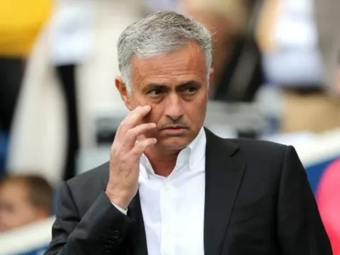 NÓNG: Mourinho yêu cầu Woodward 'thanh lý môn hộ' trong 11 ngày tới