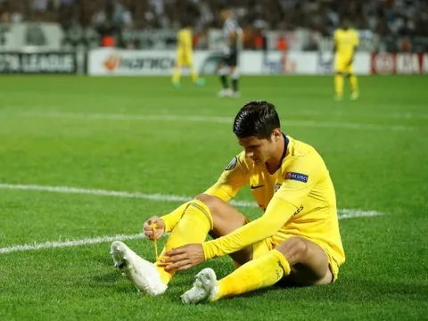 HLV Sarri thừa nhận sự bất lực với Alvaro Morata
