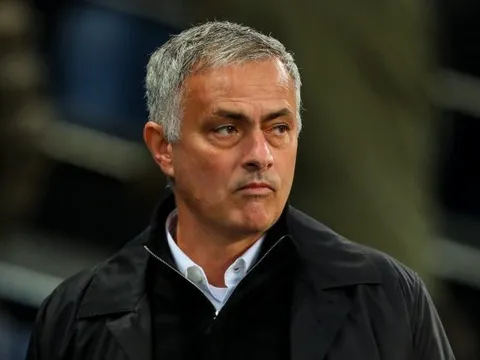 Mourinho chê cả Rashford, Shaw lẫn Martial