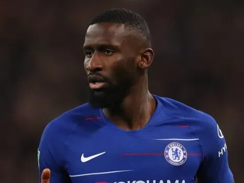 Học Sarri, trò cưng thẳng thừng chỉ trích Kante và Hazard