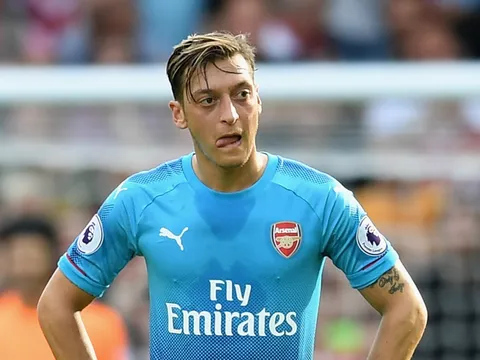 Sếp lớn Inter ra phán quyết vụ Mesut Ozil