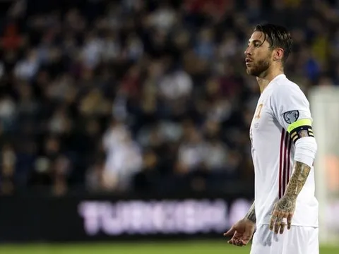 Sergio Ramos chơi  tuyệt hay vs Nga
