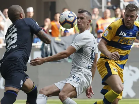 Serie A đêm qua: Napoli trở lại, báo động cho Inter