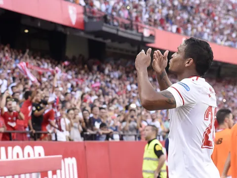 Sevilla 2-0 Malaga: Tái chiếm ngôi nhì bảng