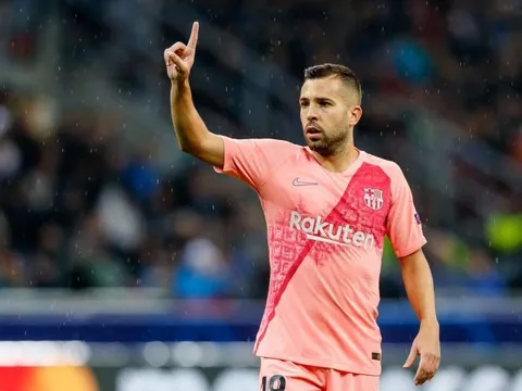 Barca chần chừ việc gia hạn, Jordi Alba lần đầu lên tiếng