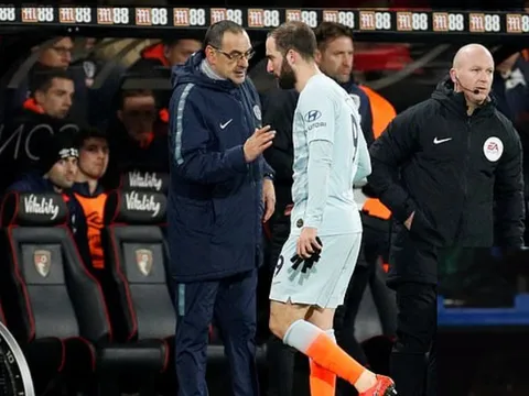 Shearer: "Quá xấu hổ cho Chelsea"