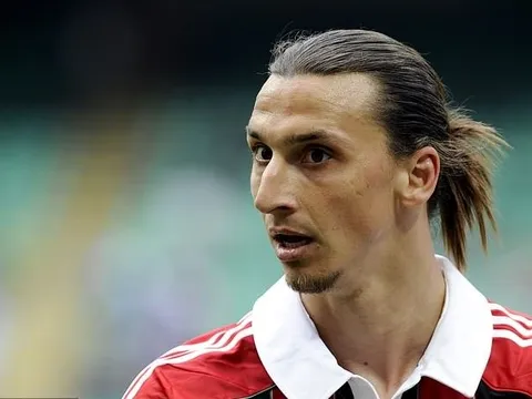 Siêu cò Mino Raiola phá vỡ im lặng về việc Ibra trở lại AC Milan