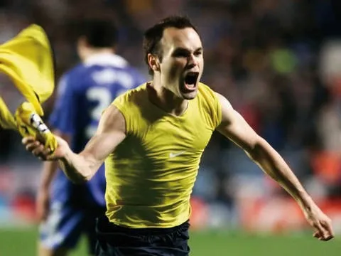 Siêu phẩm của Andres Iniesta khiến cả Stamford Bridge câm lặng