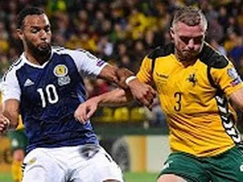 Siêu phẩm tân binh Andy Robertson của Liverpool ghi cho Scotland