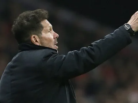 Simeone bóng gió khả năng ra đi của Griezmann