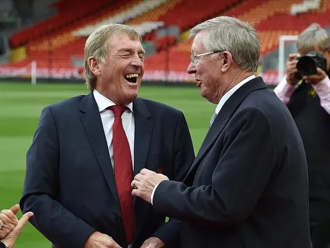 Sir Alex dự lễ tôn vinh đại kình địch Kenny Dalglish tại Anfield