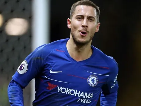 'Có lẽ Sarri nên sấy tóc Hazard mỗi tuần...'