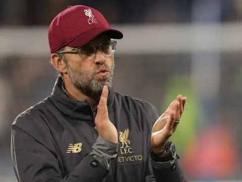 'Liverpool chơi bóng như một chú chó không có đồ chơi yêu thích'